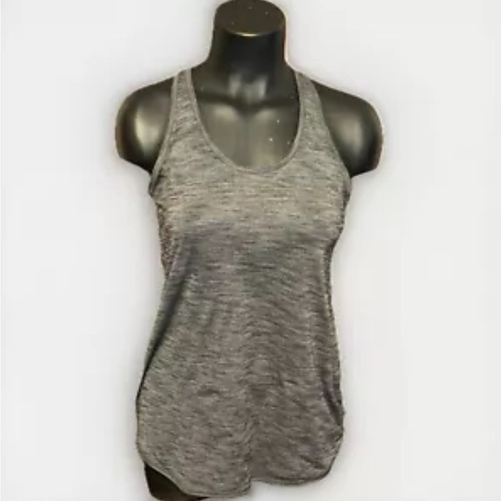 Lululemon Essential Tank Top Heathered Black Tag Removed size 6?